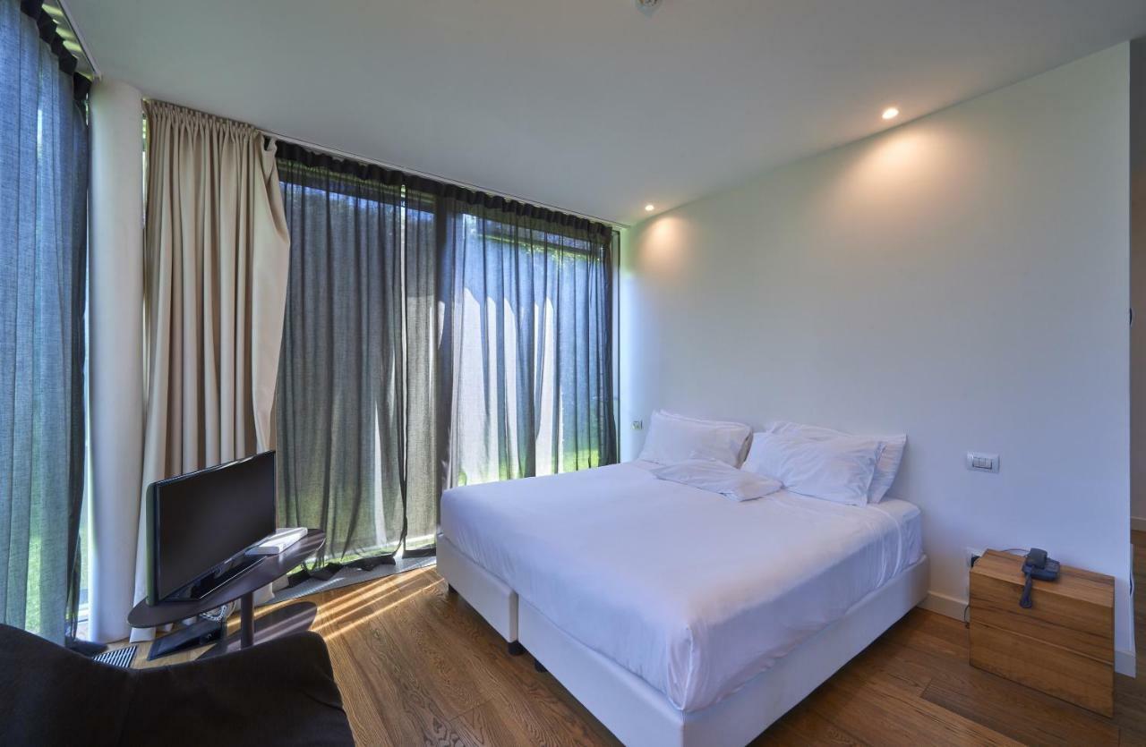 Casa Sull'Albero Hotel Malgrate Exterior photo